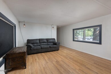 6310NHwy101Unit25-03