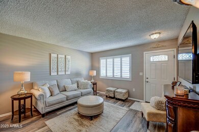 11129 W Desert Butte Dr unit 15C, Sun City, AZ 85351 - photo 5