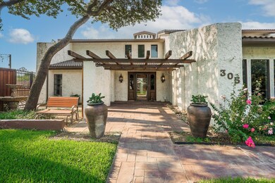 305 Quail Crest Dr, Bedford, TX 76021 - photo 4