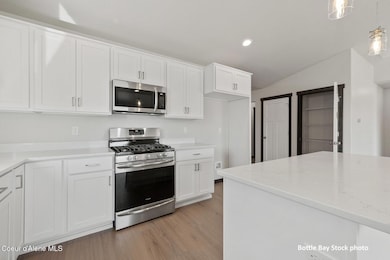 6 Kitchen