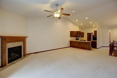 VAULTED CEILING, GAS FIREPLACE, RECESSED CAN LIGHT