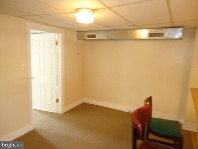 207 Dekalb St unit 3RD FL, Norristown, PA 19401 - photo 2