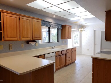 Open Light and Bright Kitchen