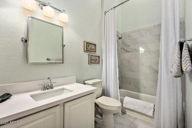 36-Bathroom