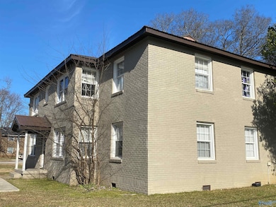 202 Somerville Rd SE unit SE, Decatur, AL 35601 - photo 2