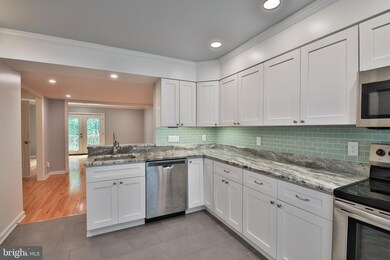 8 Donagh Ct, Lutherville Timonium, MD 21093 - photo 5