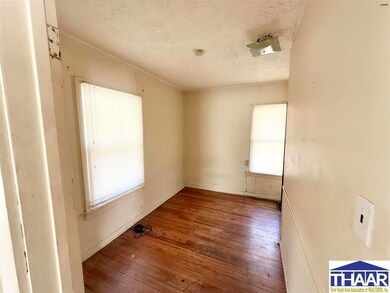 1810 S 19th St, Terre Haute, IN 47802 - photo 4