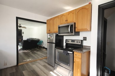 222 W River St, Orange, MA 01364 - photo 4