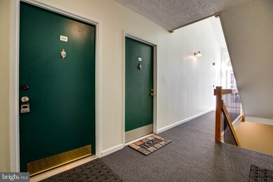 15508 Horseshoe Ln unit 508, Woodbridge, VA 22191 - photo 2