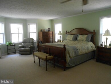 23103 Piney Wood Cir, California, MD 20619 - photo 5