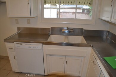 2926 Centralia St, Lakewood, CA 90712 - photo 7