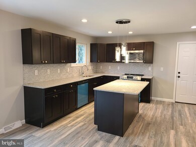 701 Newlins Rd E, Easton, PA 18040 - photo 4