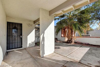 Covered Entry Courtyard