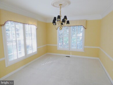 21514 Manor View Cir, Germantown, MD 20876 - photo 3