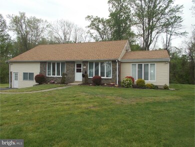 118 Cambridge Rd, Broomall, PA 19008 - photo 3