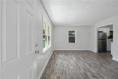 330 Richmond Dr, Fayetteville, NC 28304 - photo 5