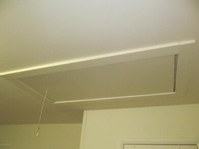 65 N 3rd St unit Upper, Stroudsburg, PA 18360 - photo 3