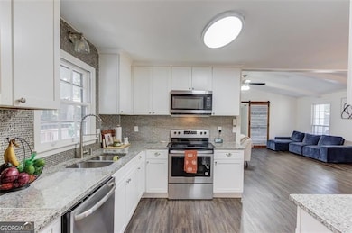 3152 Westbrook Trace, Lawrenceville, GA 30044 - photo 7