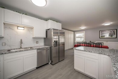 4767 Towne South Rd, Saint Louis, MO 63128 - photo 4