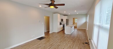 2111 Oak St, Chattanooga, TN 37404 - photo 4