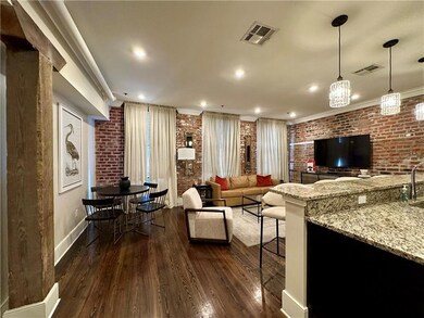 508 Toulouse St unit 201, New Orleans, LA 70130 - photo 3