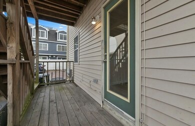 39 Middle St unit 1, Boston, MA 02127 - photo 5