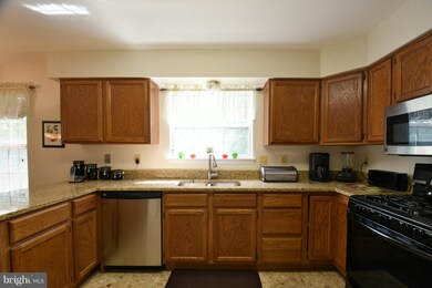 5005 Boydell Ave, Oxon Hill, MD 20745 - photo 5