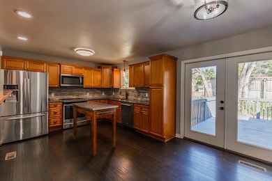 3 Shamrock Cir HD-21