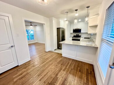 2006 Elmen St unit 1, Houston, TX 77019 - photo 5