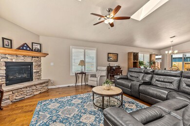 1014SWTroyCir-005