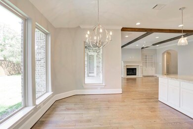 10019 Chevy Chase Dr, Houston, TX 77042 - photo 5