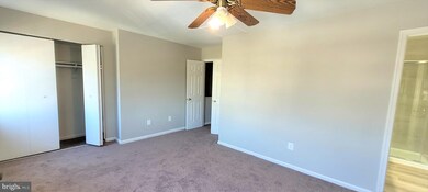 2523 Windbreak Dr, Alexandria, VA 22306 - photo 6