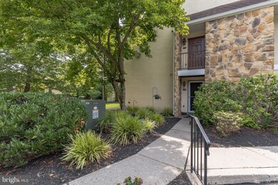 175 Valley Stream Cir, Chesterbrook, PA 19087 - photo 3