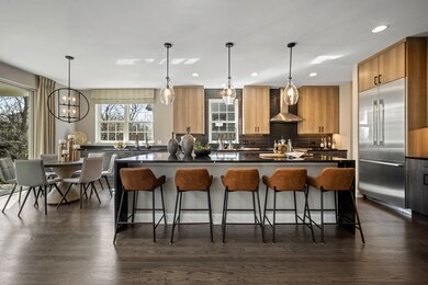 2820 Parkside Cir, Glenview, IL 60026 - photo 4