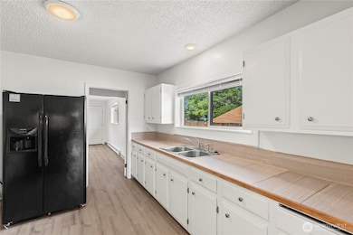 724 S Chelan Ave, Wenatchee, WA 98801 - photo 7