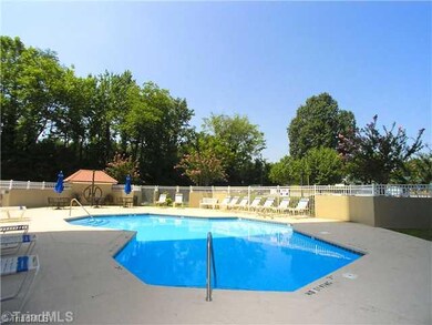 Swimming Pool/Hot Tub/Sauna.