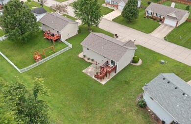 129 Ridge Dr, Maryville, IL 62062 - photo 4