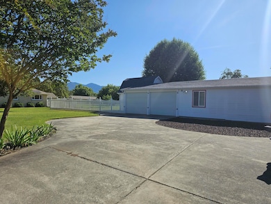 2308 Lower River Rd, Grants Pass, OR 97526 - photo 4