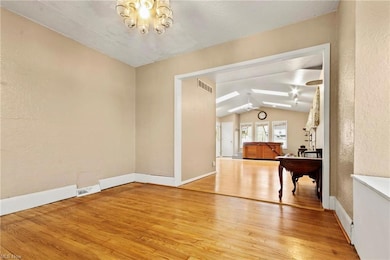 136 Wilson St, Struthers, OH 44471 - photo 3