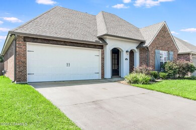 2-web-or-mls-402 Capstone Crossing-20