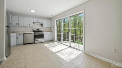 107 Appletree Ct, Monmouth Junction, NJ 08852 - photo 7