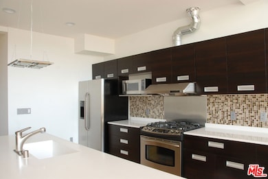 8312 Beverly Blvd unit 202, Los Angeles, CA 90048 - photo 7