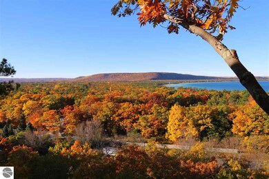 The view from the deck in autumn! Spectacular colo