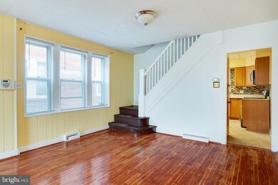 1517 Locust St, Reading, PA 19604 - photo 5