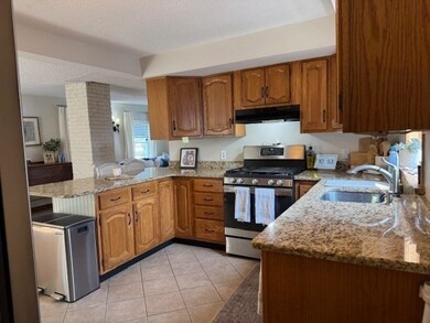 2 Fitch Ct unit 2, Wakefield, MA 01880 - photo 3
