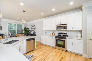 2074 Cobblestone Cir NE unit 26, Atlanta, GA 30319 - photo 7