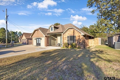 3726 Bill Owens Pkwy, Longview, TX 75605 - photo 3