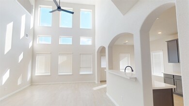 237 Eagleville Dr, Alvin, TX 77511 - photo 4