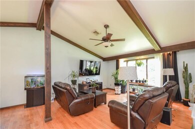 6210 Venture Ct, Slatington, PA 18080 - photo 5