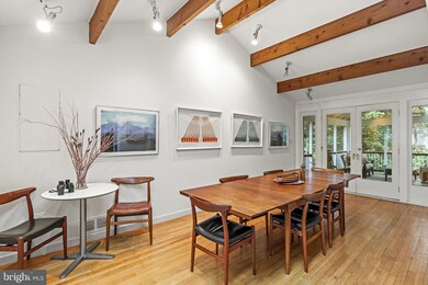 8711 Brierly Ct, Chevy Chase, MD 20815 - photo 3